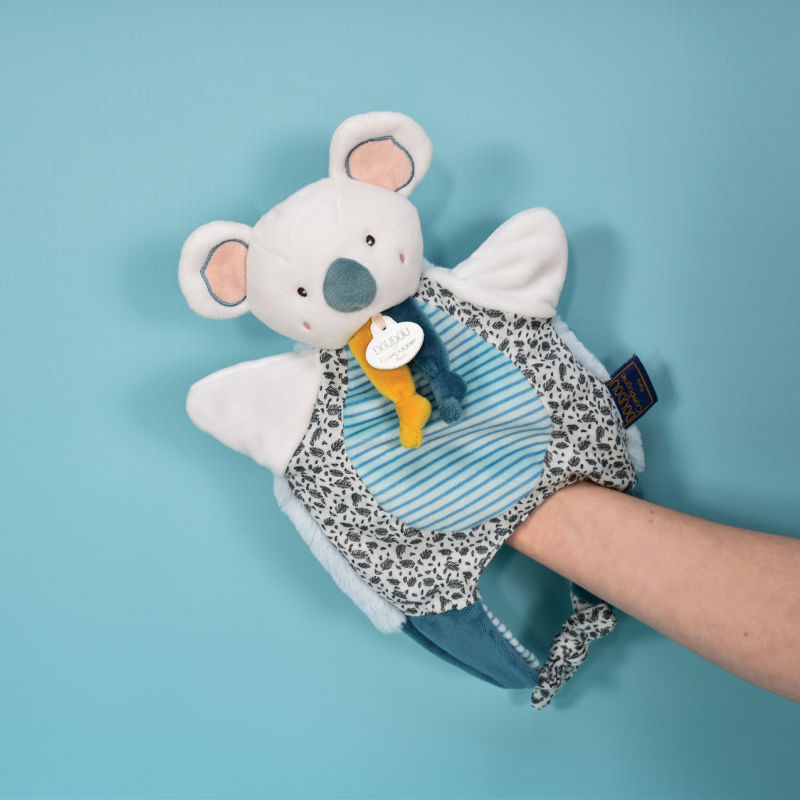  - les petits fûtés - marionnette yoca koala bleu 30 cm 